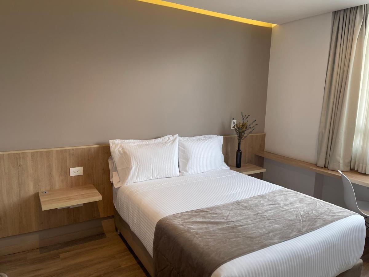 Em Hotel Corferias Embajada Americana Μπογκοτά Εξωτερικό φωτογραφία