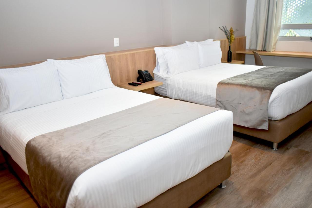 Em Hotel Corferias Embajada Americana Μπογκοτά Εξωτερικό φωτογραφία